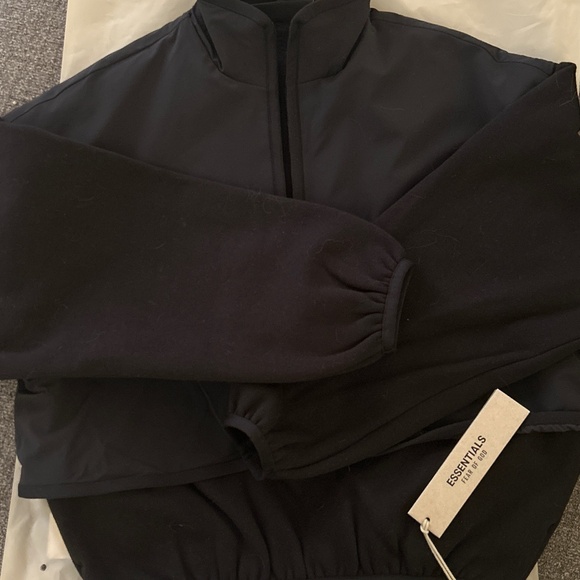 FOG Mockneck Sweater